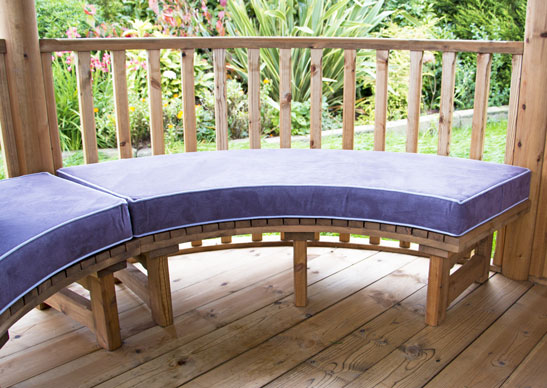 Curved bench by Breeze House